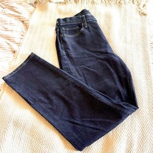 Uniqlo dark-blue straight-leg high-waisted jeans, women’s size 28.